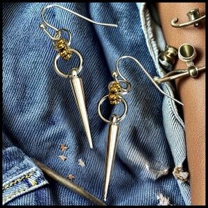 5 For $25💫Silver Alternative Spike Dangles